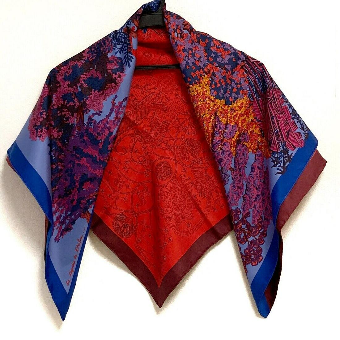 HERMES Carre 90 - Navy Red Multi Scarf: HERMES Carre 90 - Navy Red Multi Scarf Brand: HERMES Style: Scarf Color: Navy Red Multi Product Name: Carre 90 Accessories: None Type: Scarf B: Reasonable Wear and Tear The BIDHAUS Guarantee: All item