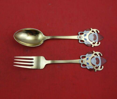 Christmas by A. Michelsen Sterling Silver Fork and Spoon Set 2pc 1952 Santa: Christmas by A. Michelsen Sterling Silver Fork and Spoon Set 2pc 1952 Santa Christmas by a. Michelsensterling silver fork and spoon set 2-piece 1952 "santa and the reindeer" 6 1/4" in the pattern chri
