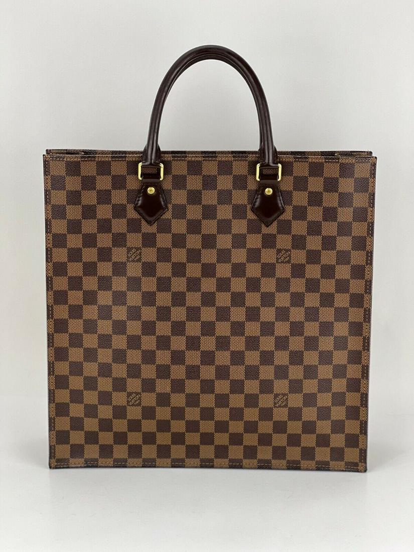 Louis Vuitton Bag Sac Plat Damier Ebene Canvas Tote Shopping Bag C37: Louis Vuitton Bag Sac Plat Damier Ebene Canvas Tote Shopping Bag C37 Bag Width: 3.5 in Closure: Open Handle/Strap Color: Brown Size: Large Hardware Color: Gold Bag Depth: 14 in Accents: Logo Vintage: