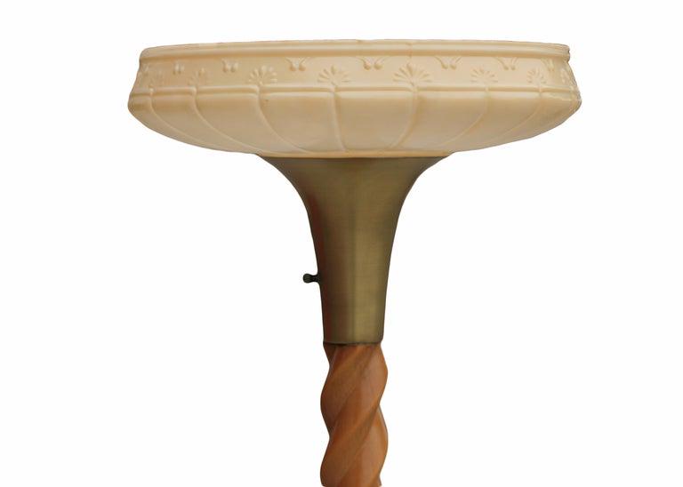 Carved Oak Floor Lamp or Torchiere Attributed to Russel Wright: Carved Oak Floor Lamp or Torchiere Attributed to Russel Wright Attributed to: Russel Wright (Designer) Dimensions: Height: 65.5 in (166.37 cm) Dimensions: Diameter: 15 in (38.1 cm) Style: Mid-Century