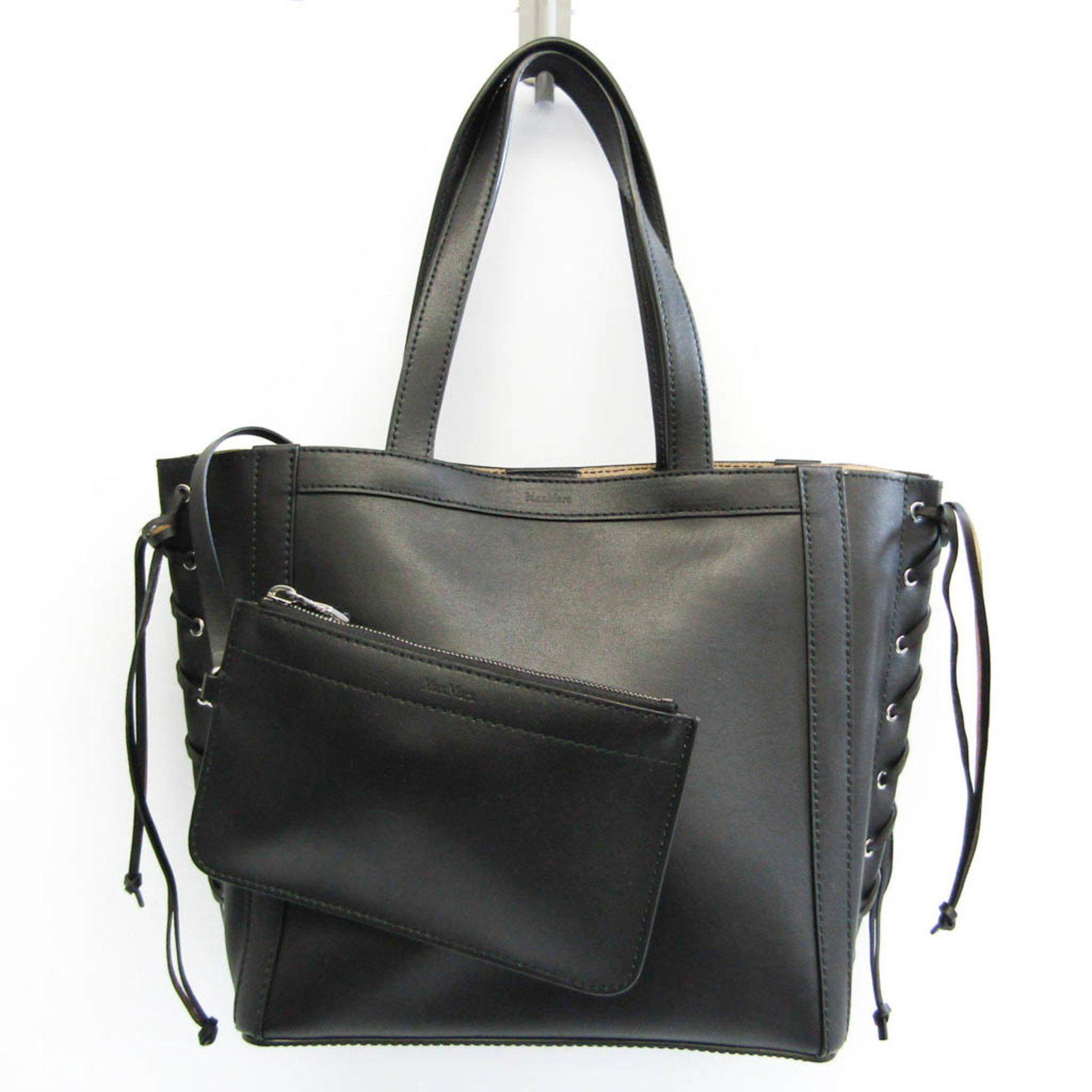 Max Mara With Pouch Women's Leather Tote Bag Black: Max Mara With Pouch Women's Leather Tote Bag Black Brand: Max Mara Model: with pouch Country of Origin: Italy Type: Tote bag Material: Leather Leather: Color: Black Gender: Women Size (HxWxD): 23cm x