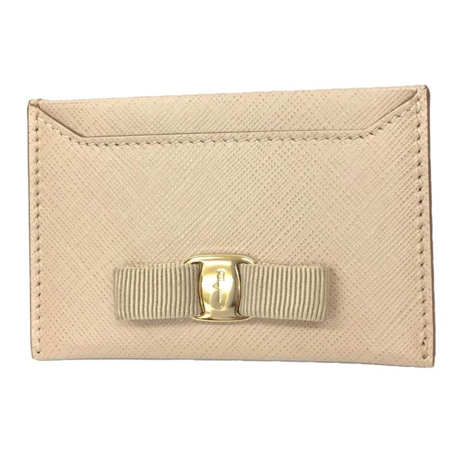 Salvatore Ferragamo Vala Ribbon Card Case Business Holder 22D389 Leather Wallet: Salvatore Ferragamo Vala Ribbon Card Case Business Holder 22D389 Leather Wallet Brand: Salvatore Ferragamo Type: Card case Gender: Women Color: Beige Material: Leather Leather: Size (HxWxD): 6.5cm x 1