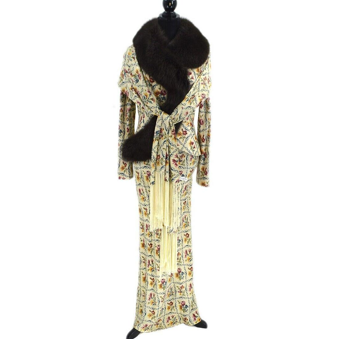 Christian Dior 9A12021084 #44 Set up Long Sleeve Jacket Long Dress Stall: Christian Dior 9A12021084 #44 Set up Long Sleeve Jacket Long Dress Stall Jacket/Coat Length: Regular Sleeve Length: Long Sleeve Number Of Pieces: 3 Piece Occasion: Casual Formal Travel Size: #44 Color
