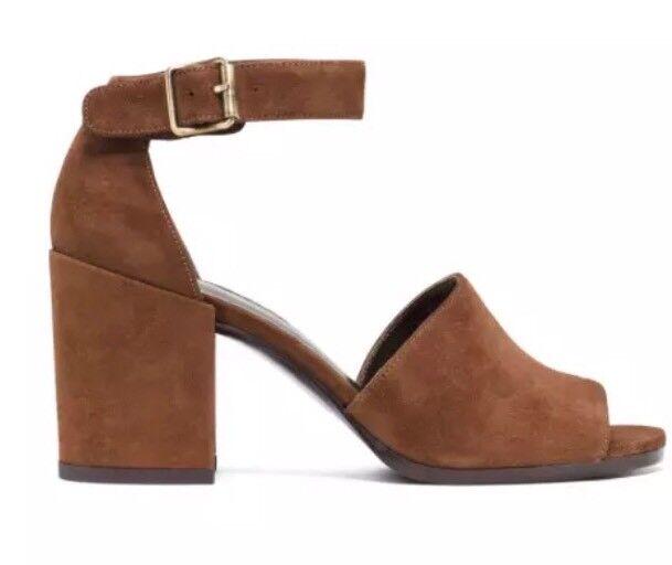 Stuart Weitzman Sohogal Suede Sandal Walnut N4919 Women Size 8.5 M: Stuart Weitzman Sohogal Suede Sandal Walnut N4919 Women Size 8.5 M Style: Sandals Heel Height: High (3 in. to 4.5 in.) Type: Sandal Upper Material: Suede Color: Brown Brand: Stuart Weitzman Shoe Width