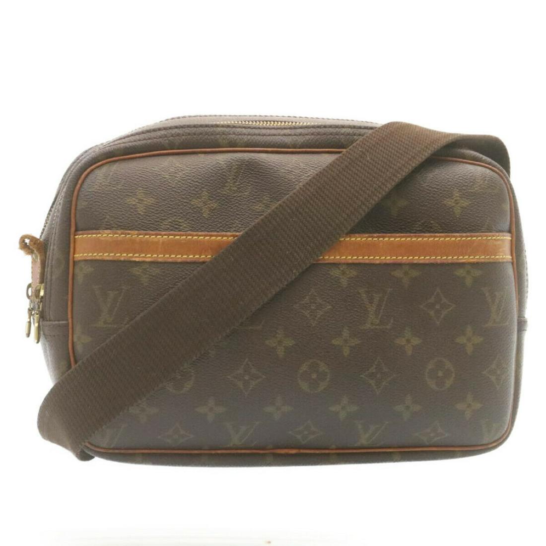 LOUIS VUITTON Monogram Reporter PM Shoulder Bag M45254 LV: LOUIS VUITTON Monogram Reporter PM Shoulder Bag M45254 LV Brand: LOUIS VUITTON Style: Shoulder Bag Exterior Material: Monogram Canvas Exterior Color: Monogram Bag Height: 8.3inch(Approx) / 21cm(Approx