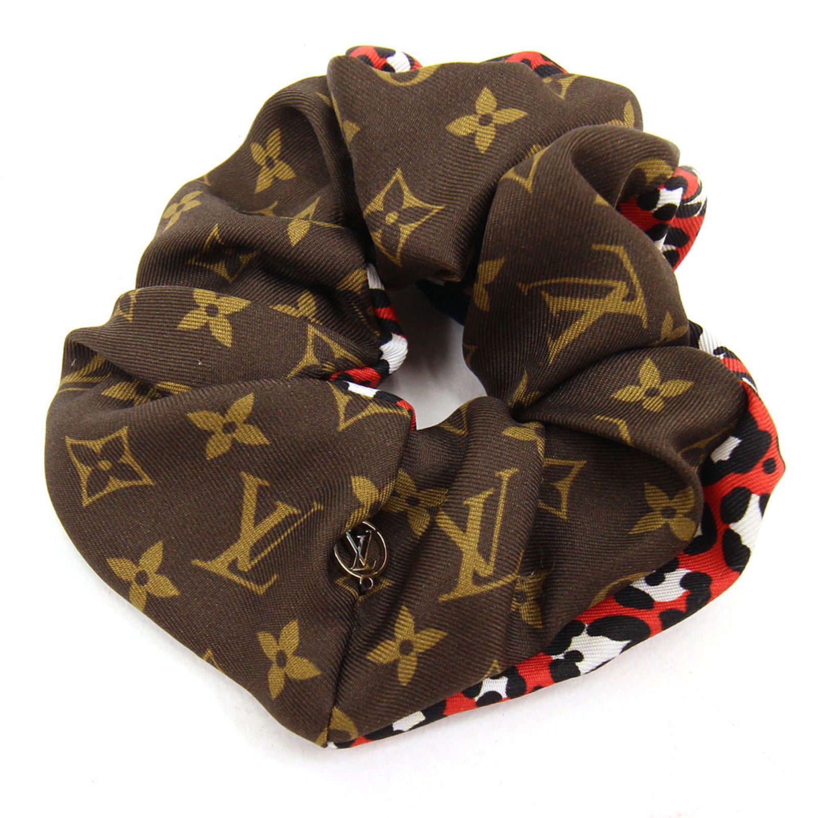 How to tie louis hotsell vuitton scarf on head