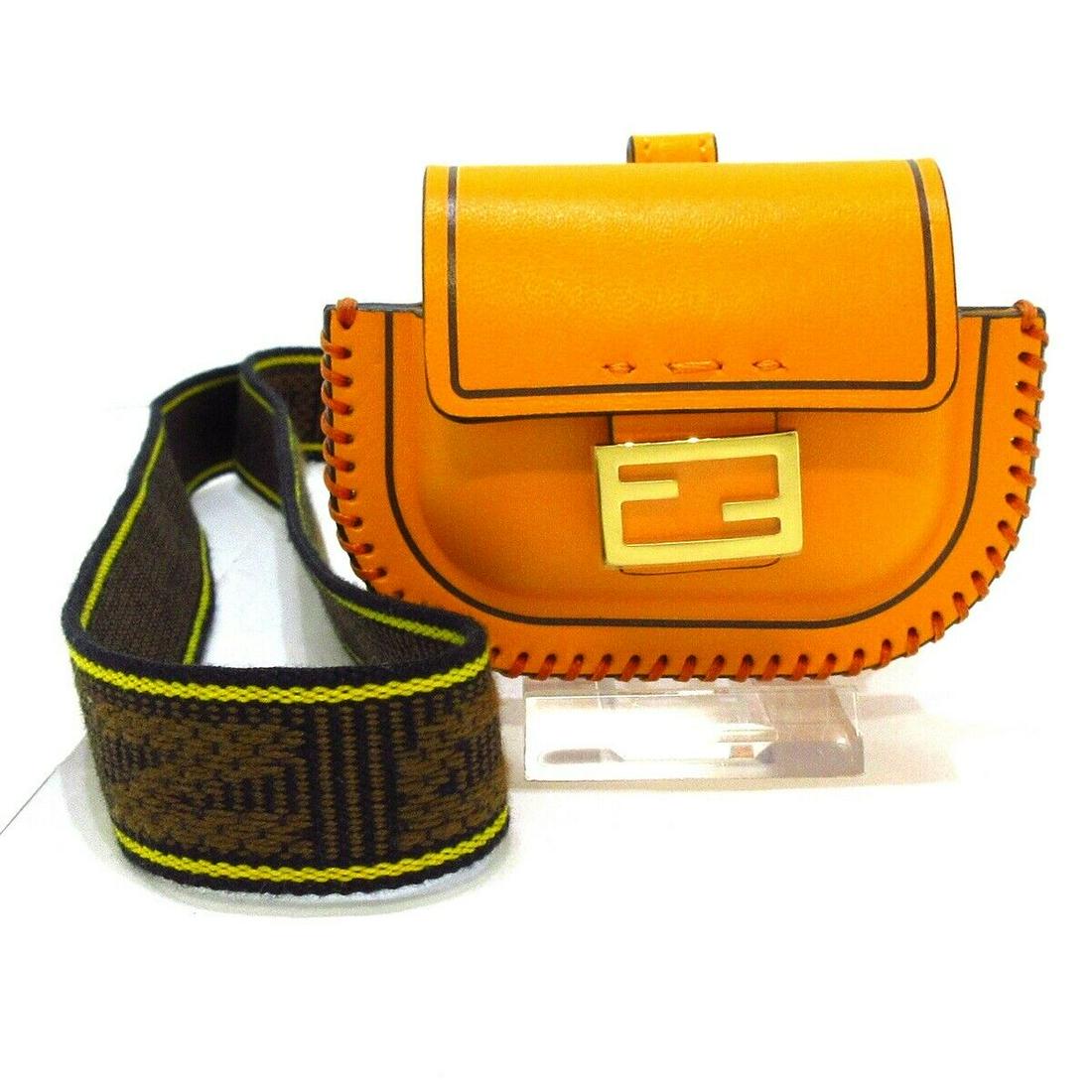 FENDI Pico Baguette Bag 7AR946-AFD Orange Calf Skin Accessory Case: FENDI Pico Baguette Bag 7AR946-AFD Orange Calf Skin Accessory Case Brand: FENDI Style: Accessory Case Exterior Color: Orange Exterior Material: Calf Skin Model Number: 7AR946-AFD Product Name: Pico Ba