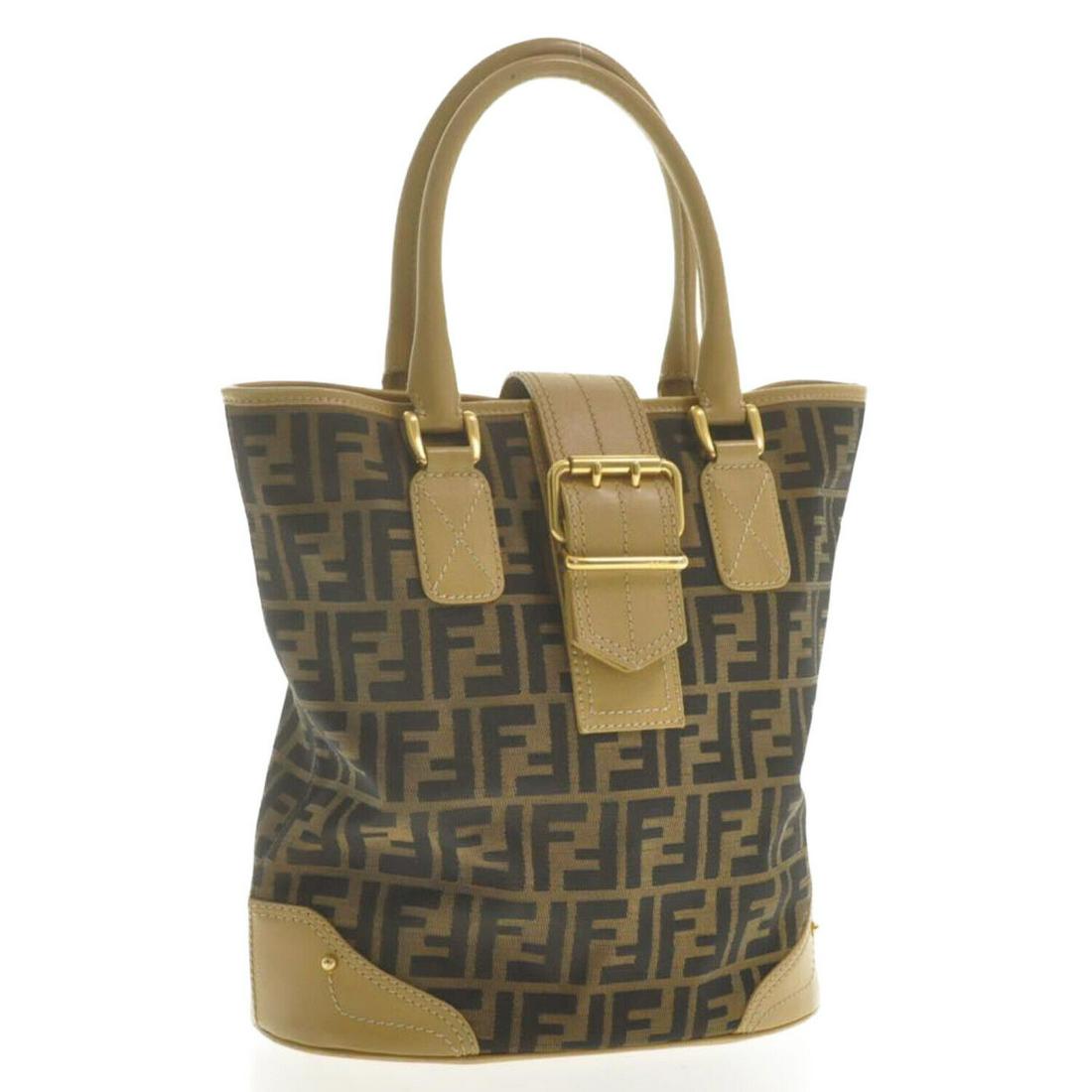 FENDI Zucca Canvas Hand Bag Beige Black: FENDI Zucca Canvas Hand Bag Beige Black Brand: FENDI Style: Hand Bag Material: Canvas Exterior Color: Beige / Black Bag Height: 7.5inch(Approx) / 19cm(Approx) Bag Depth: 3.1inch(Approx) / 8cm(Approx) 