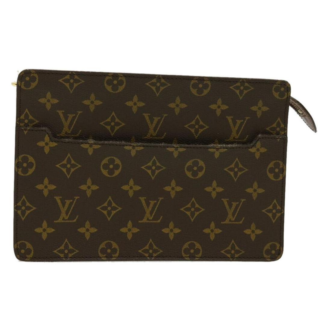 LOUIS VUITTON Monogram Pochette Homme Clutch Bag M51795 LV: LOUIS VUITTON Monogram Pochette Homme Clutch Bag M51795 LV Brand: LOUIS VUITTON Style: Clutch Bag Material: Monogram Canvas Exterior Color: Monogram Bag Height: 7.1inch(Approx) / 18cm(Approx) Bag Dept