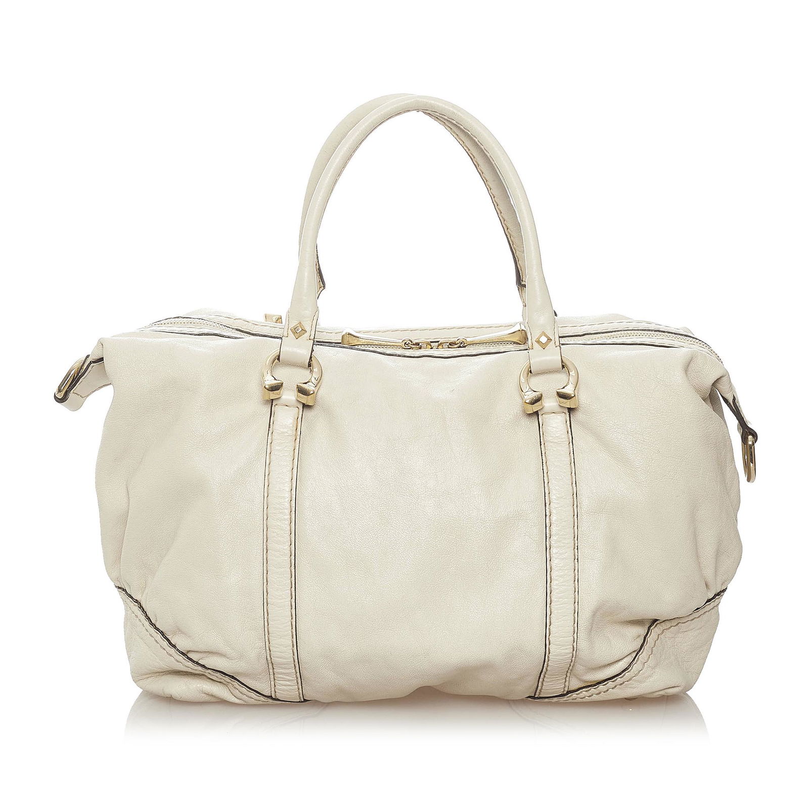 Gucci Horsebit Nail Leather Boston Bag: Gucci Horsebit Nail Leather Boston Bag The Horsebit Nail features a leather body rolled leather handles a top zip closure and an interior zip pocket. Brand: Gucci Model: Horsebit Nail Leather Boston B