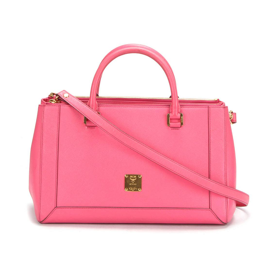 Nuovo Leather Shoulder Bag: This MCM Nuovo Leather Shoulder Bag Shoulder features a Pink Calfskin body in size 22.5-35-15.5-50 for Female in A condition. Brand: MCM Model: Nuovo Leather Shoulder Bag Origin: Korea Category: Bag C