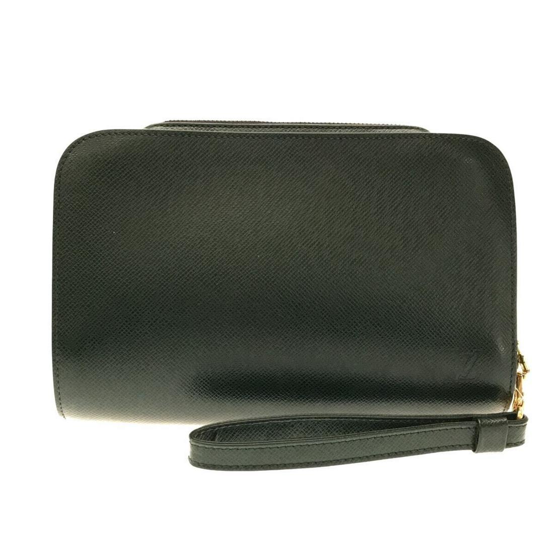 LOUIS VUITTON Baikal M30184 Episea Taiga VI1905 Mens Clutch Bag: LOUIS VUITTON Baikal M30184 Episea Taiga VI1905 Mens Clutch Bag Brand: LOUIS VUITTON Style: Mens Clutch Bag Exterior Color: Episea Exterior Material: Leather (LV logo engraved) Model Number: M30184 Pr