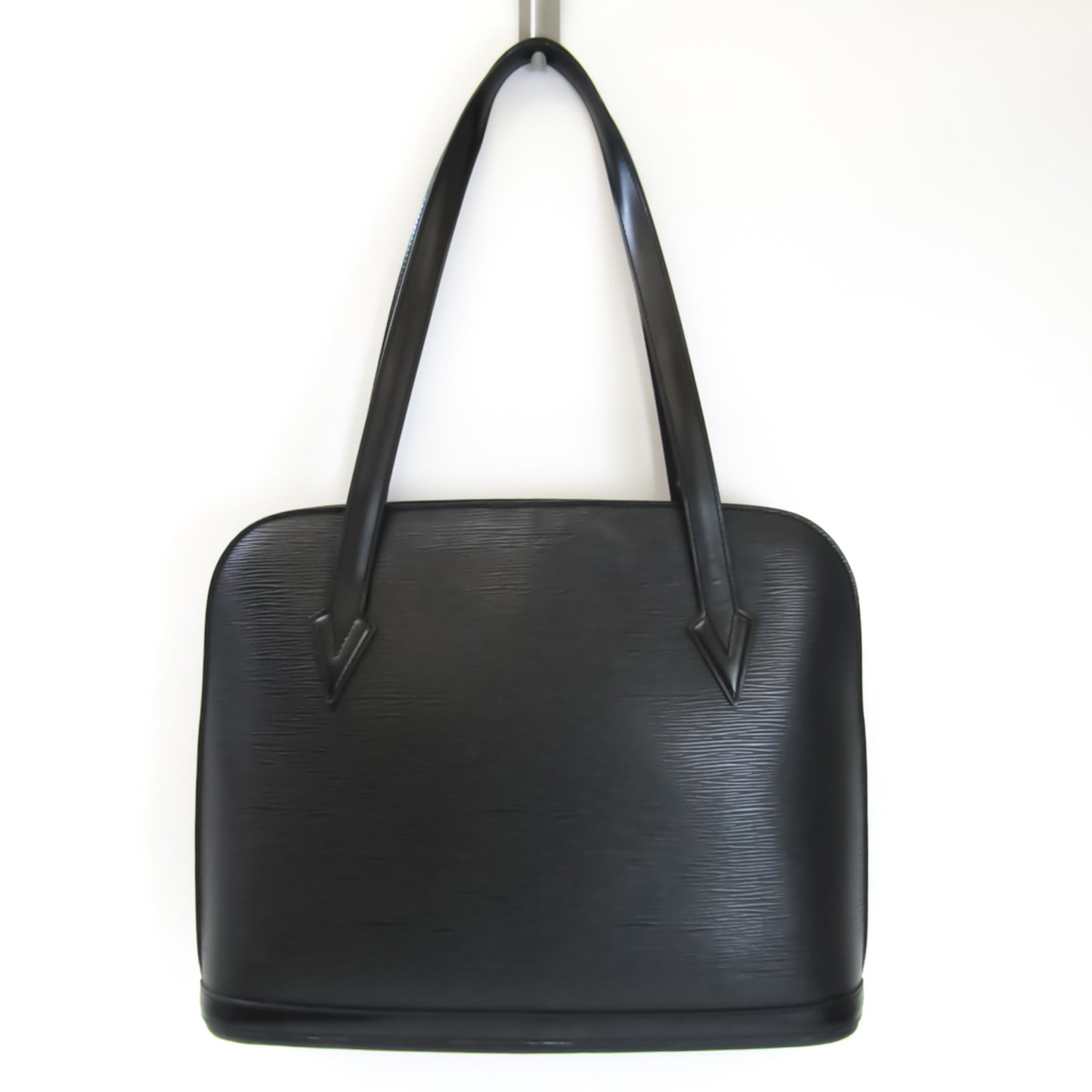 Louis Vuitton Epi Lussac M52282 Women's Shoulder Bag Noir: Louis Vuitton Epi Lussac M52282 Women's Shoulder Bag Noir Brand: Louis Vuitton Line: Epi Model: Lussac M52282 Country of Origin: France Type: Shoulder bag Material: Epi leather Epi leather: Color: Noi