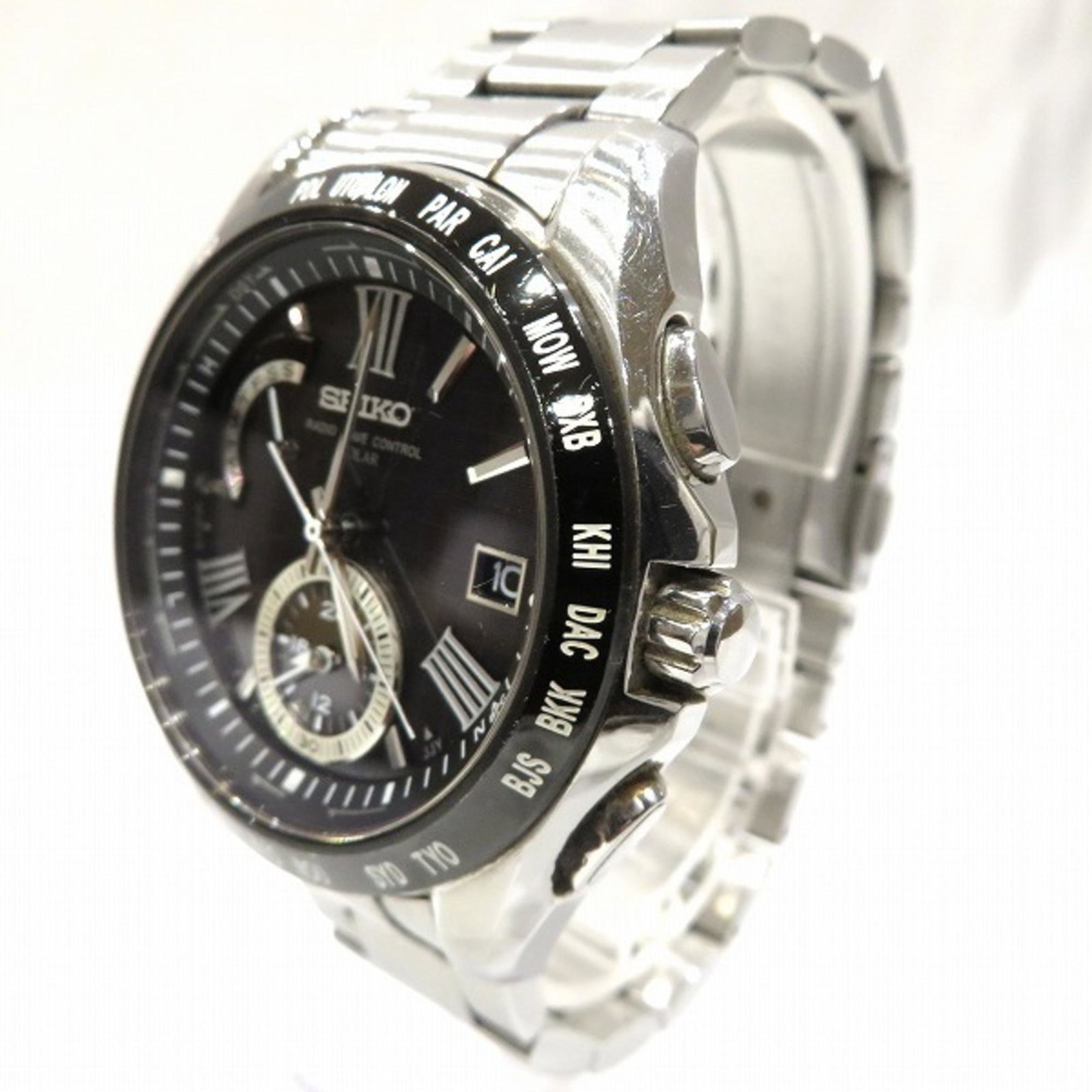 Seiko Brightz 8B54-0AE0 Radio Solar Date World Time Watch Men's: Seiko Brightz 8B54-0AE0 Radio Solar Date World Time Watch Men's Brand: Seiko Line: Brightz Type: Wristwatch Gender: Men Material (Case): Stainless steel Material (Band): Stainless steel Color: Black C
