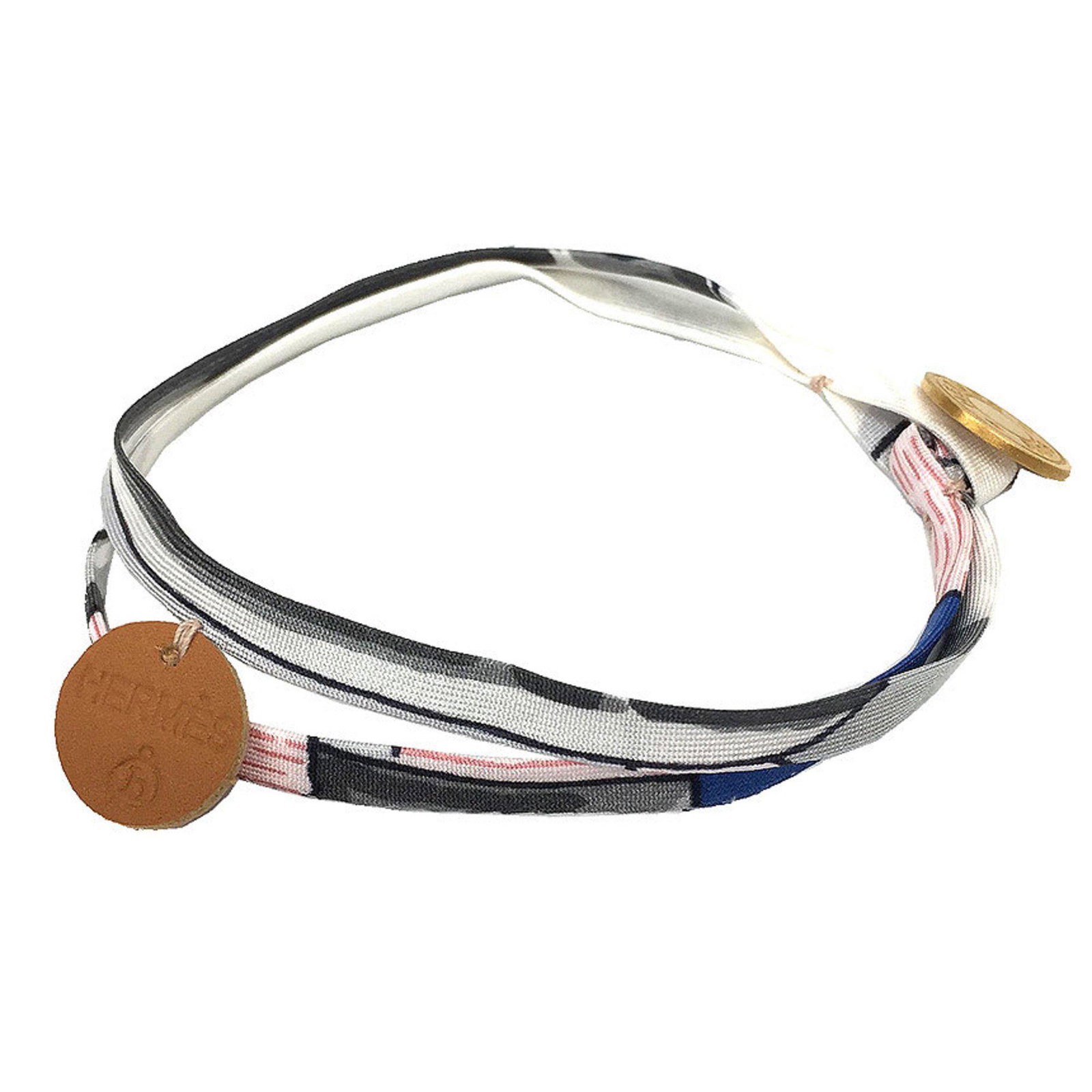 Hermes HERMES petit h serie bracelet silk leather white with storage box aq5114: Hermes HERMES petit h serie bracelet silk leather white with storage box aq5114 Brand: Hermes Line: Sellier Number in Pack: 1 Type: Charm bracelet Material: Silk Color: Multi-color White Total Length: