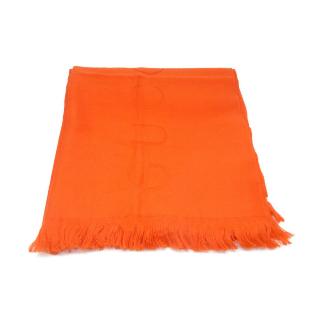 Gucci GG Scarf Scarves Wool 599437 Orange: Gucci GG Scarf Scarves Wool 599437 Orange Brand: GUCCI Style: Scarf Material: wool Color: Orange Size Type: Regular Type: Scarf Frame Color: Orange AB: Very Good The BIDHAUS Guarantee: All items in th