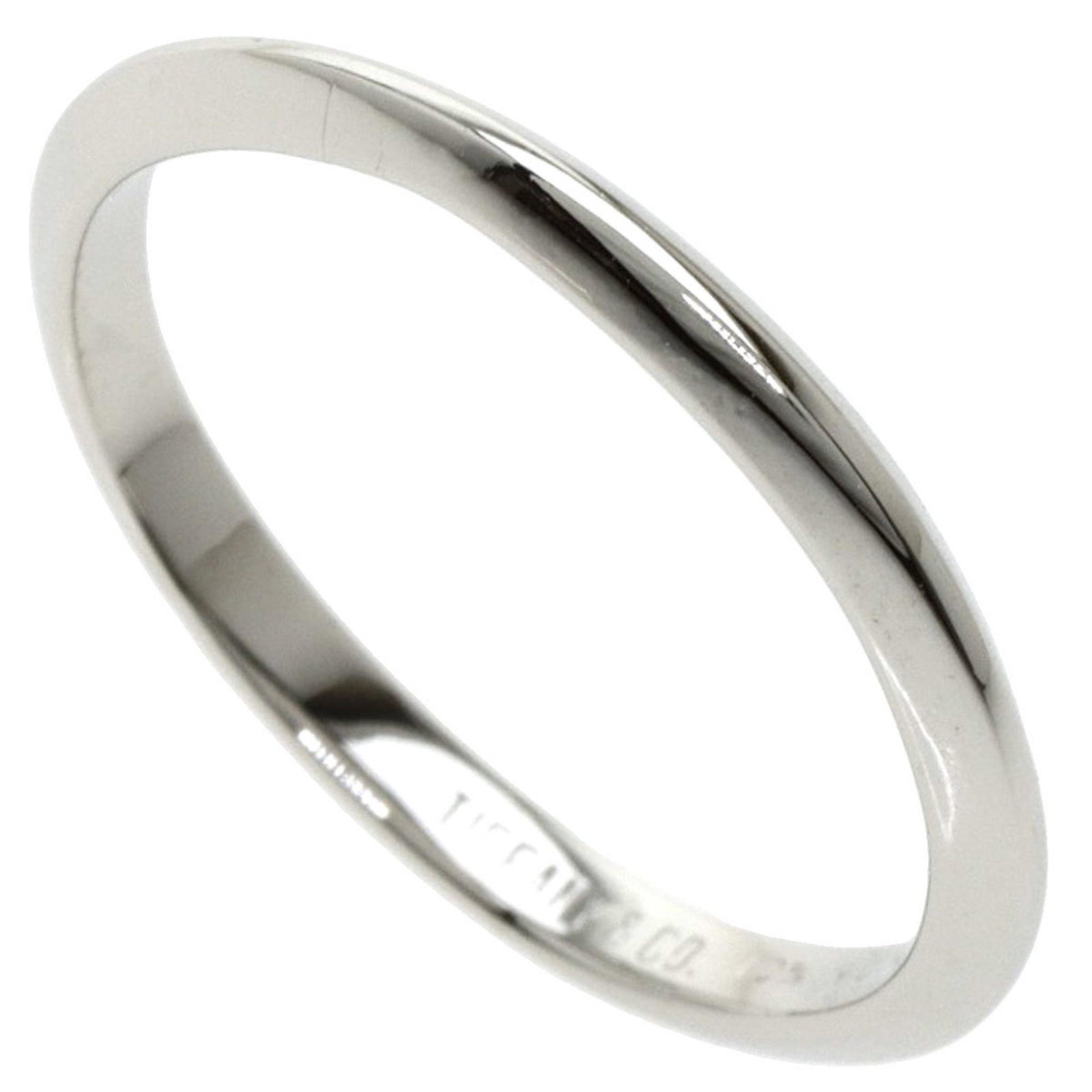 Tiffany Classic Band Ring Platinum PT900 Ladies TIFFANY&Co.: Tiffany Classic Band Ring Platinum PT900 Ladies TIFFANY&Co. Brand: Tiffany Type: Band ring Gender: Women Material: Platinum 900 US Size: 6 Width: 2mm / 0.08 Weight: 2.7g / 0.09oz. Condition: Used (ver