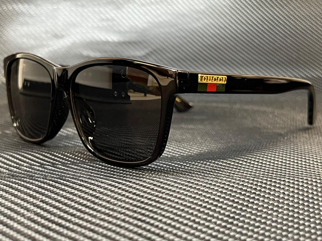 GUCCI GG0746SA 001 Black Grey Men's Sunglasses 57 mm: GUCCI GG0746SA 001 Black Grey Men's Sunglasses 57 mm Lens Technology: Anti-Reflective Brand: Gucci Frame Color: Black Uv Protection: UV400 Type: Sunglasses Lens Material: Plastic Polycarbonate Frame M