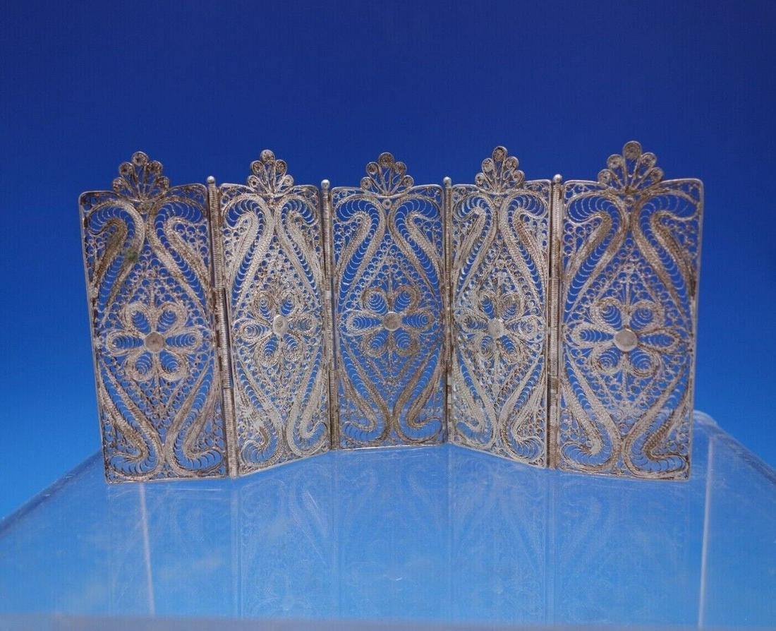 Filigree by Unknown Sterling Silver Doll House Miniature Folding Screen: Filigree by Unknown Sterling Silver Doll House Miniature Folding Screen (#6890) Filigree by unknownfabulous filigree sterling silver doll house miniature five panel folding screen (maker unknown). Thi