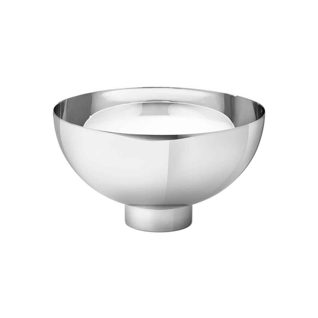Ilse by Georg Jensen Stainless Steel Mirror Polished Serving Bowl Medium - New: Ilse by Georg Jensen Stainless Steel Mirror Polished Serving Bowl Medium - New Allowing quality and purity of line to take centre stage, this medium-sized stainless steel bowl is a masterclass in rest