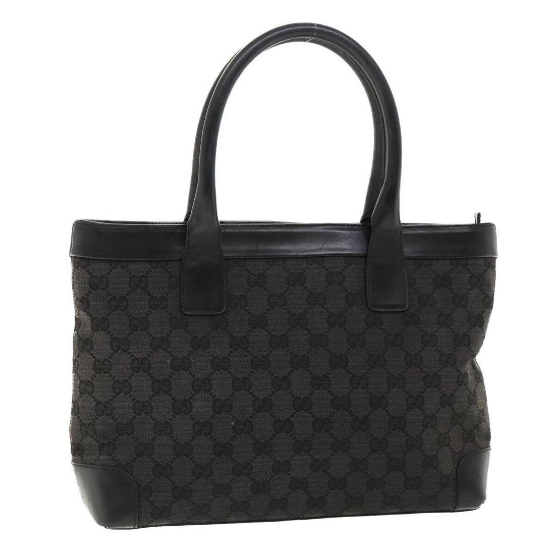 GUCCI GG Canvas Shoulder Bag Black 0021119: GUCCI GG Canvas Shoulder Bag Black 0021119 Style: Shoulder Bag Material: Canvas Exterior Color: Black Bag Height: 11.0inch(Approx) / 28cm(Approx) Bag Depth: 3.9inch(Approx) / 10cm(Approx) Bag Length: