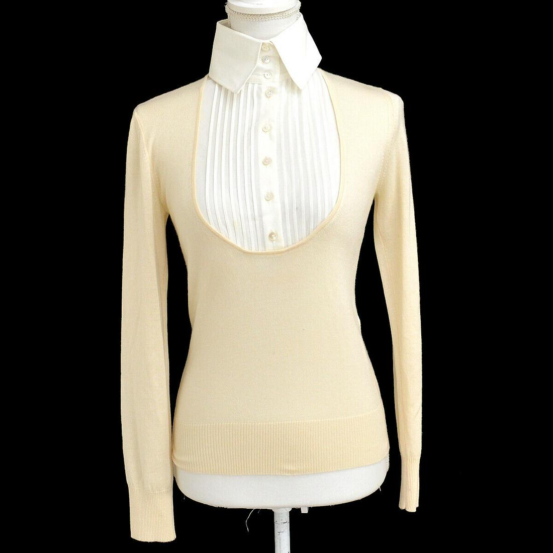 CHANEL 03C #38 CC Button Long Sleeve Knit Tops Shirt Ivory: CHANEL 03C #38 CC Button Long Sleeve Knit Tops Shirt Ivory Size: 38 Accents: Button Logo Style: Knit Top Season: Fall Spring Winter Product Line: Knit Top Material: 70% Cashmere 30% Silk Theme: 2000s