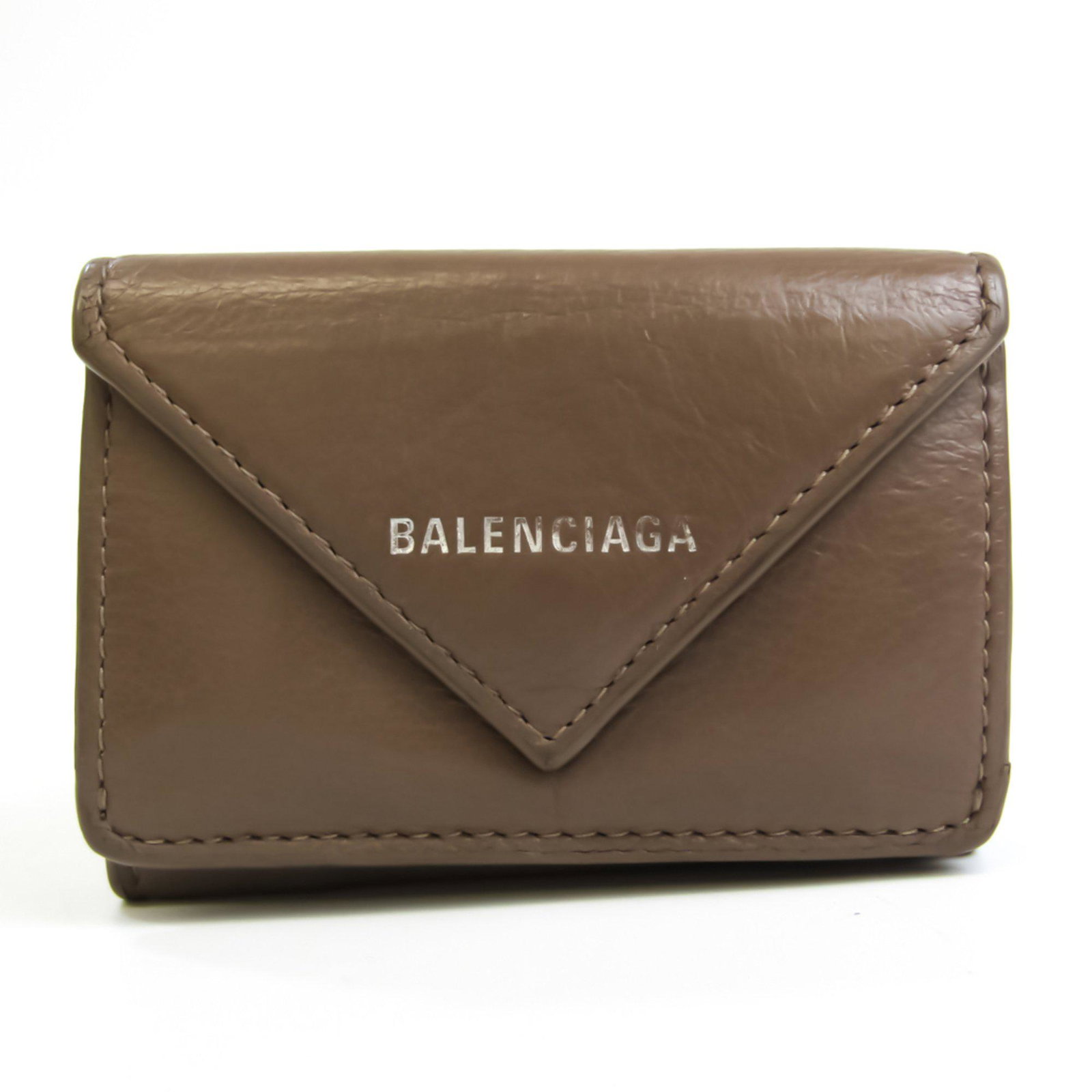 Balenciaga PAPIER Unisex Leather Wallet (tri-fold) Dark Beige: Balenciaga PAPIER Unisex Leather Wallet (tri-fold) Dark Beige Brand: Balenciaga Model: PAPIER Country of Origin: Italy Type: Wallet (tri-fold) Gender: Unisex Material: Leather Leather: Color: Dark bei