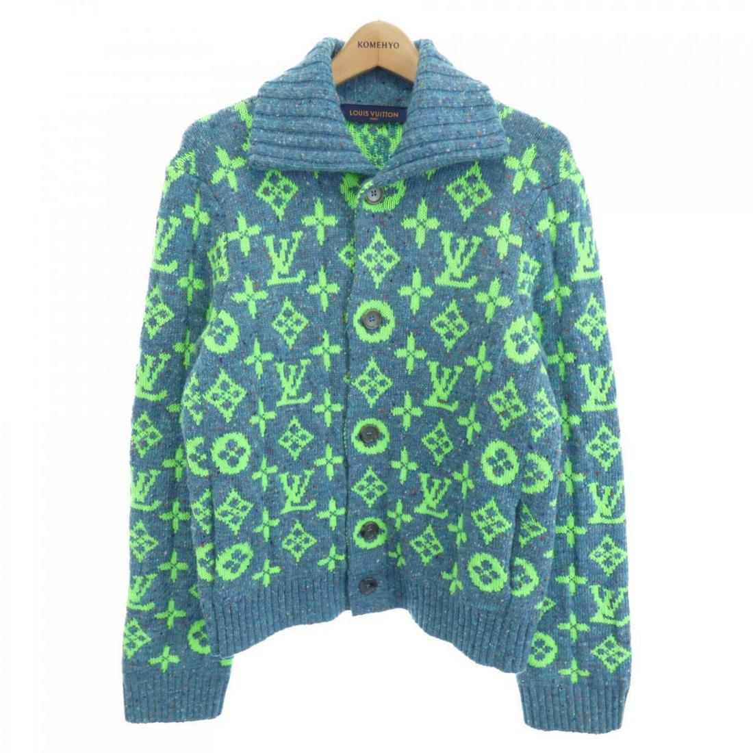 LOUIS VUITTON Cardigans: LOUIS VUITTON Cardigans Style: TOPS Color: Blue Green "Gender: Mens" Size: M Size Type: Regular Type: TOPS B: Reasonable Wear and Tear The BIDHAUS Guarantee: All items in this auction are guaranteed t