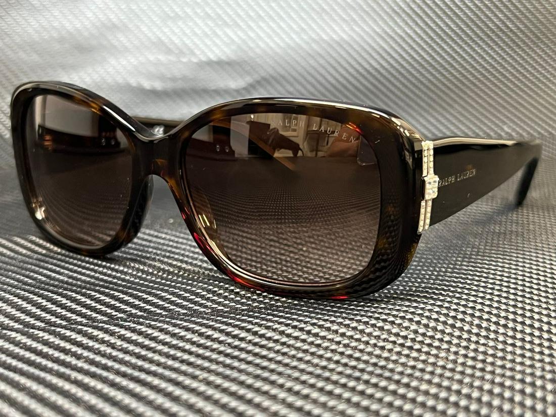 RALPH LAUREN RL8127B 500313 Shiny Dark Havana Rectangle 55 mm Women's Sunglasses: RALPH LAUREN RL8127B 500313 Shiny Dark Havana Rectangle 55 mm Women's Sunglasses Frame Color: Beige Style: Rectangle Type: Sunglasses New The BIDHAUS Guarantee: All items in this auction are guarantee