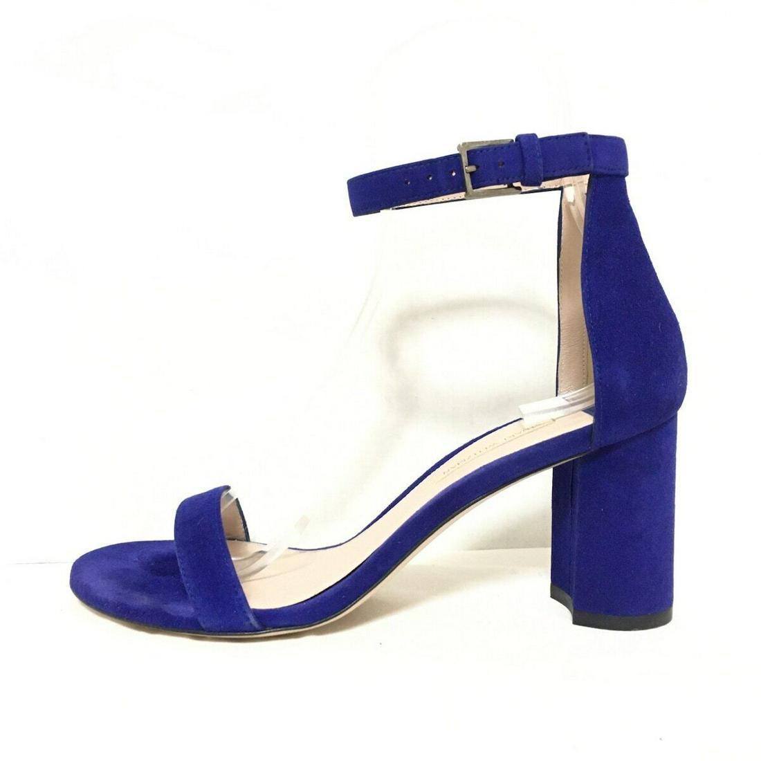STUART WEITZMAN - Blue Suede Women's Sandals: STUART WEITZMAN - Blue Suede Women's Sandals Style: Sandals Color: Blue Upper Material: Suede Accessories: Dust Bag Type: Sandals B: Reasonable Wear and Tear The BIDHAUS Guarantee: All items in this a