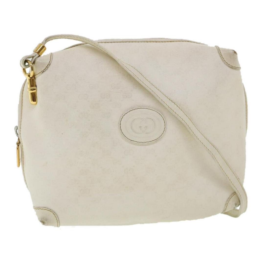 GUCCI Micro GG Canvas Shoulder Bag PVC Leather White: GUCCI Micro GG Canvas Shoulder Bag PVC Leather White Style: Shoulder Bag Material: PVC Leather Exterior Color: White Bag Height: 5.5inch(Approx) / 14cm(Approx) Bag Depth: 2.0inch(Approx) / 5cm(Approx)