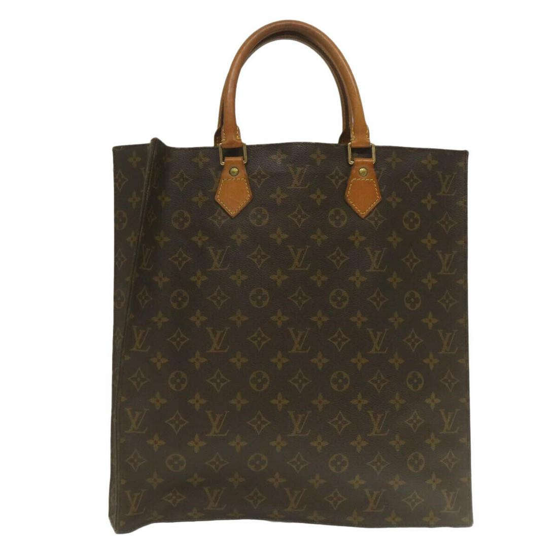 LOUIS VUITTON Monogram Sac Plat Hand Bag M51140 LV: LOUIS VUITTON Monogram Sac Plat Hand Bag M51140 LV Style: Hand Bag Material: Monogram Canvas Exterior Color: Monogram Bag Height: 15.0inch(Approx) / 38cm(Approx) Bag Depth: 3.5inch(Approx) / 9cm(Appro