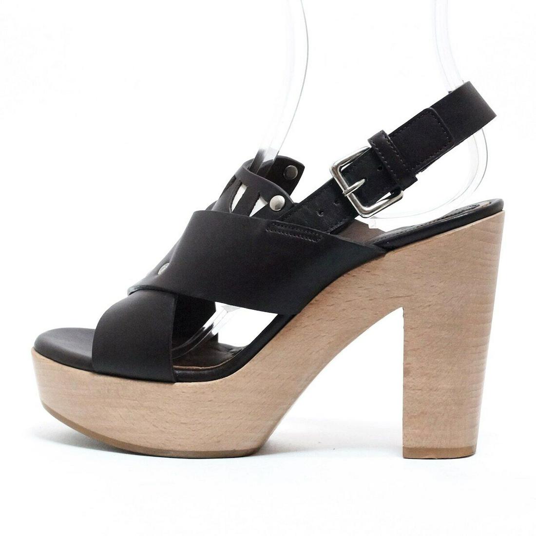 MARNI - Dark Brown Leather Womens Sandals: MARNI - Dark Brown Leather Womens Sandals Style: Sandals Color: Dark Brown Upper Material: Leather Accessories: 2 Dust Bags Type: Sandals C: Heavily Used The BIDHAUS Guarantee: All items in this aucti