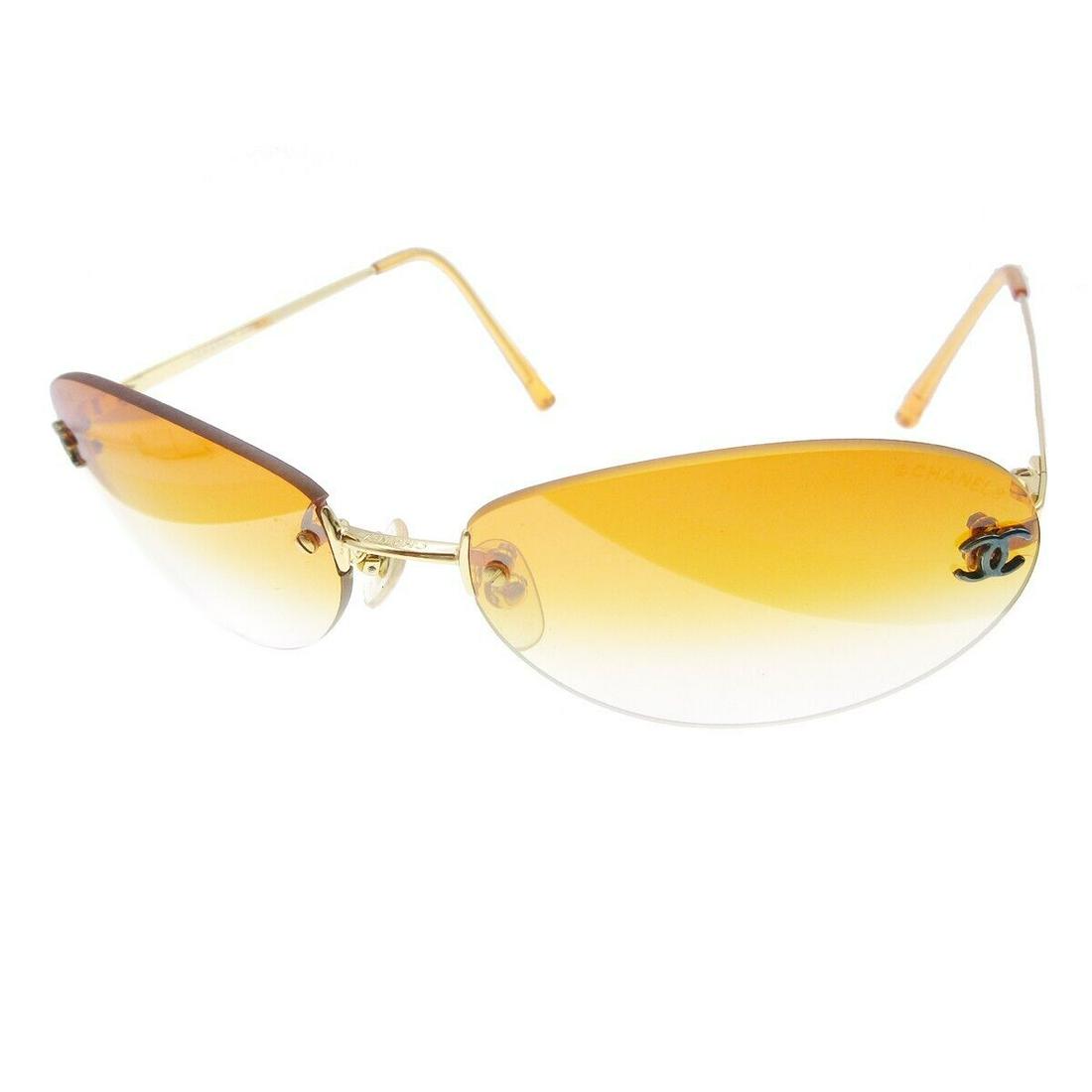 CHANEL CC Logos Sunglasses Eye Wear Orange Plastic L3008100 5916: CHANEL CC Logos Sunglasses Eye Wear Orange Plastic L3008100 5916 Frame Color: Orange Type: Sunglasses Lens Material: Plastic Style: Sunglasses Theme: Logo Frame Material: Plastic Lens Color: Orange Te