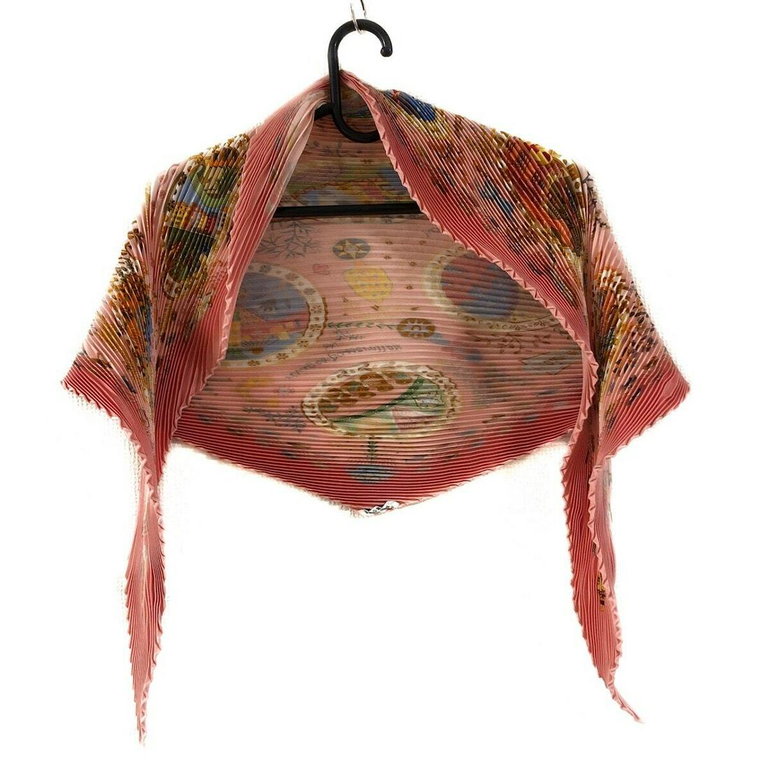 HERMES Losange - Pink Light Blue Multi Scarf: HERMES Losange - Pink Light Blue Multi Scarf Style: Scarf Color: Pink Light Blue Multi Product Name: Losange Accessories: Booklet Type: Scarf B: Reasonable Wear and Tear The BIDHAUS Guarantee: All ite