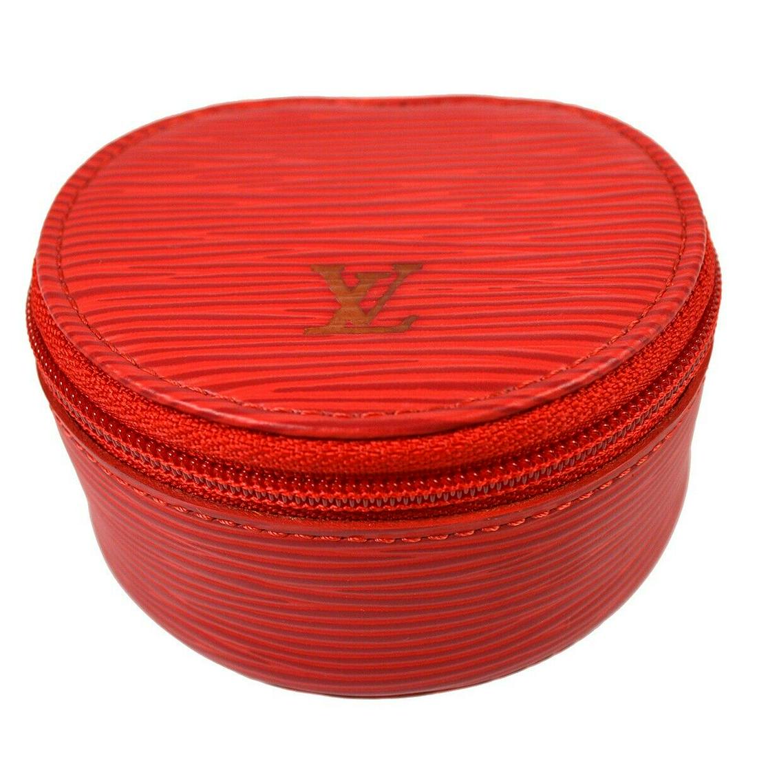 LOUIS VUITTON ECRIN BIJOU 8 JEWELRY CASE POUCH BAG RED EPI M48227: LOUIS VUITTON ECRIN BIJOU 8 JEWELRY CASE POUCH BAG RED EPI M48227 Bag Width: 3 in Bag Height: 3 in Closure: Zip Size: Small Bag Depth: 2 in Exterior Material: Epi Leather Accents: Logo Exterior Color: