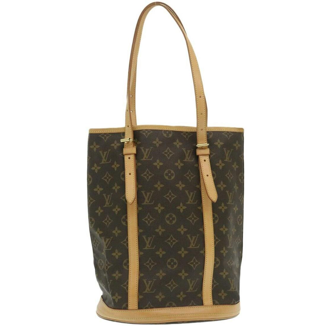 LOUIS VUITTON Monogram Bucket GM Shoulder Bag M42236 LV: LOUIS VUITTON Monogram Bucket GM Shoulder Bag M42236 LV Style: Shoulder Bag Material: Monogram Canvas Exterior Color: Monogram Bag Height: 13.4inch(Approx) / 34cm(Approx) Bag Depth: 7.9inch(Approx) / 