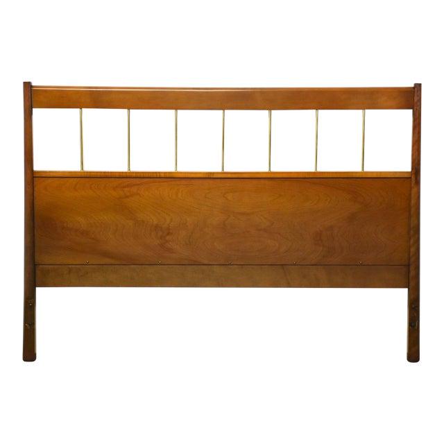 Paul McCobb Planner Group Full Headboard: Paul McCobb Planner Group Full Headboard A mid century modern solid maple full size headboard with brass vertical slats designed by Paul McCobb Planner Group for Winchendon Furniture. 53" wide. 38" ta