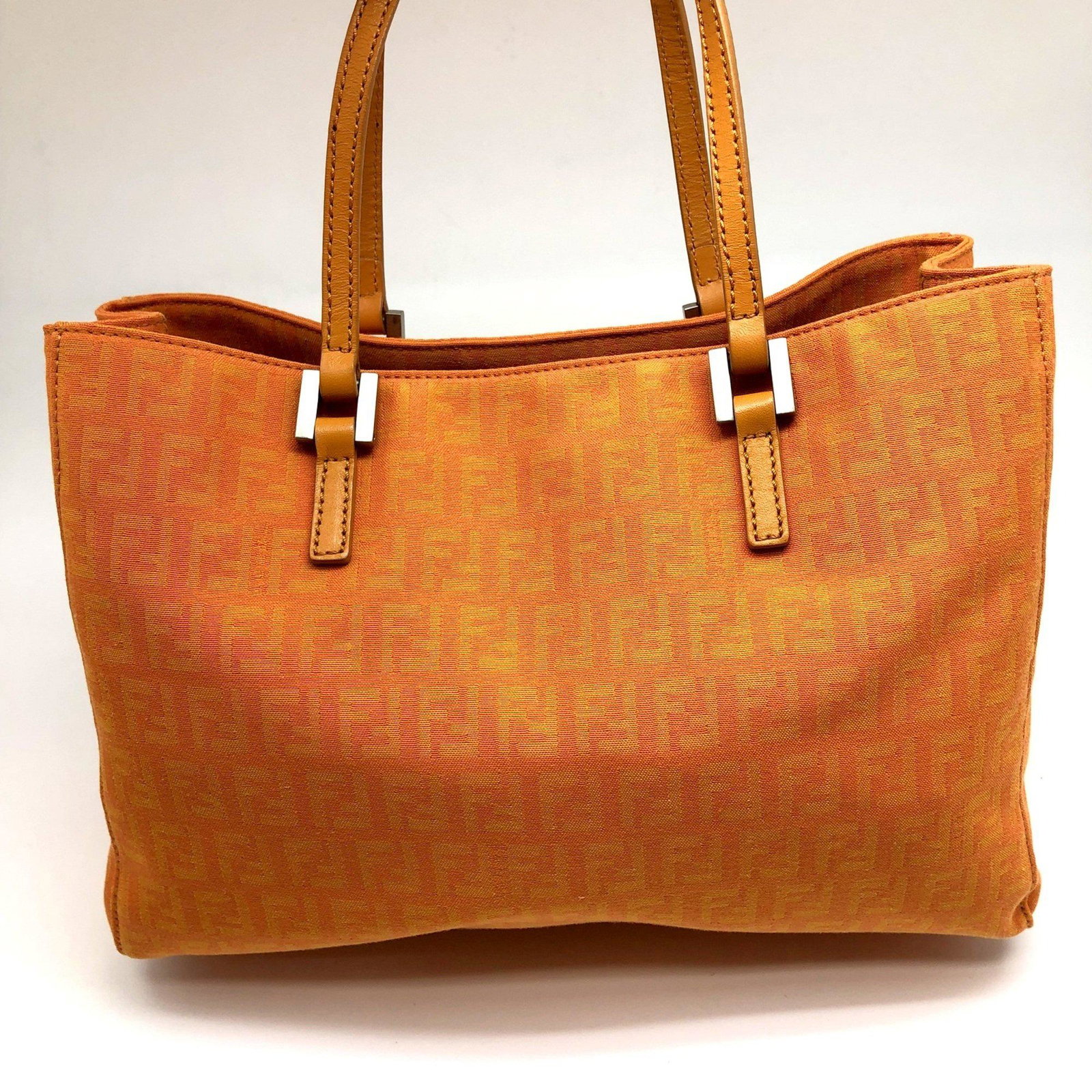 FENDI Fendi Handbag 8BH072 Zucchino Canvas Leather Orange Silver Hardware Women's Zucca: FENDI Fendi Handbag 8BH072 Zucchino Canvas Leather Orange Silver Hardware Women's Zucca Brand: Fendi Line: Zucchino Country of Origin: Italy Type: Handbag Material: Canvas Leather Canvas: Leather: Col