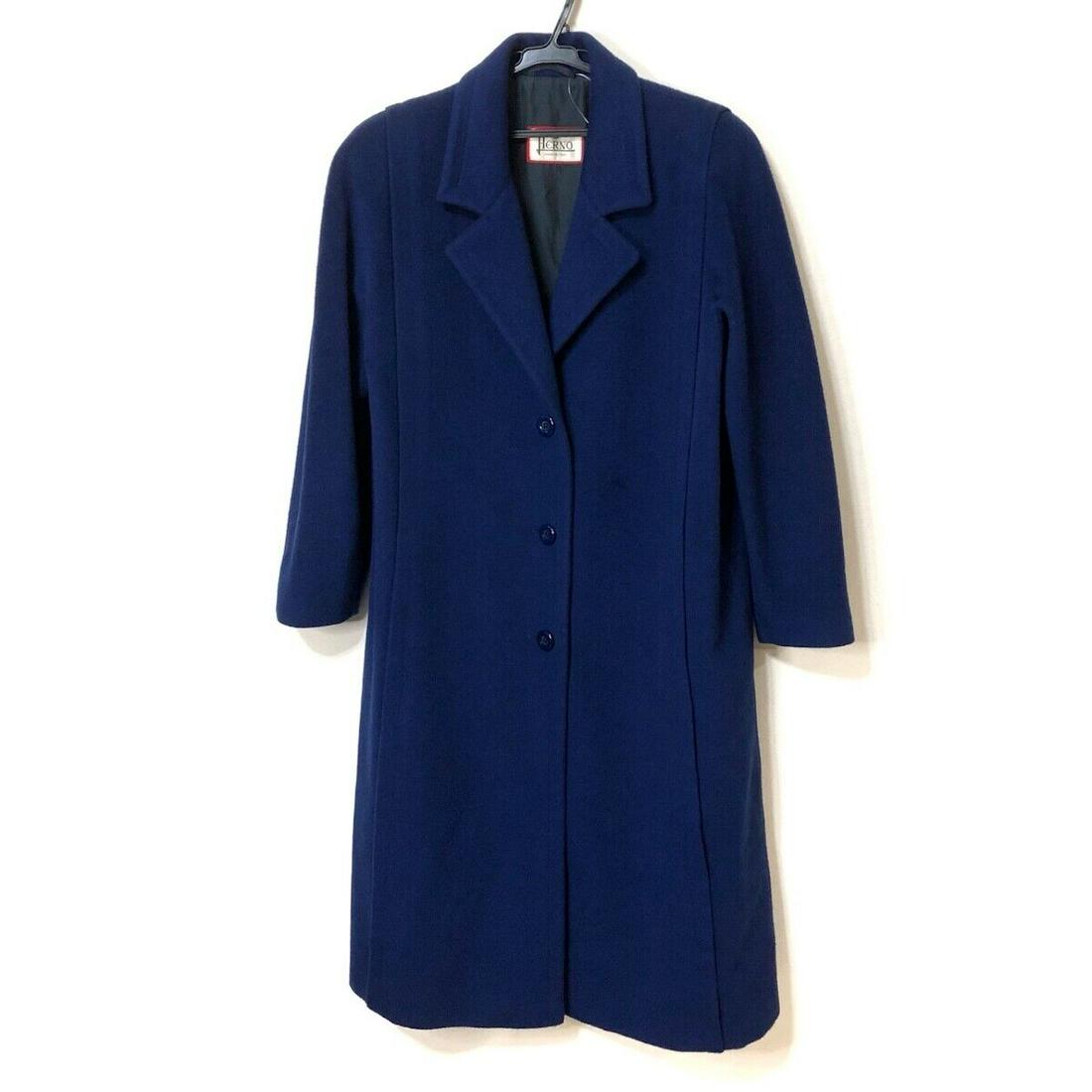 HERNO Womens Coat Navy: HERNO Womens Coat Navy Style: Coat Color: Navy Outer Shell Material: Please see the photo of the quality tag Accessories: None Type: Coat Size: None C: Heavily Used The BIDHAUS Guarantee: All items in