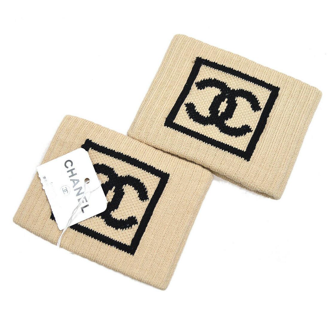 CHANEL CC COCO Logos Sports Line Wristband Bracelet Beige Accessories: CHANEL CC COCO Logos Sports Line Wristband Bracelet Beige Accessories Style: Wristband Material: 75% Cotton 20% Nylon 5% Polyurethane Type: Wristband Color: Beige Black Outside Condition: A: Excellent
