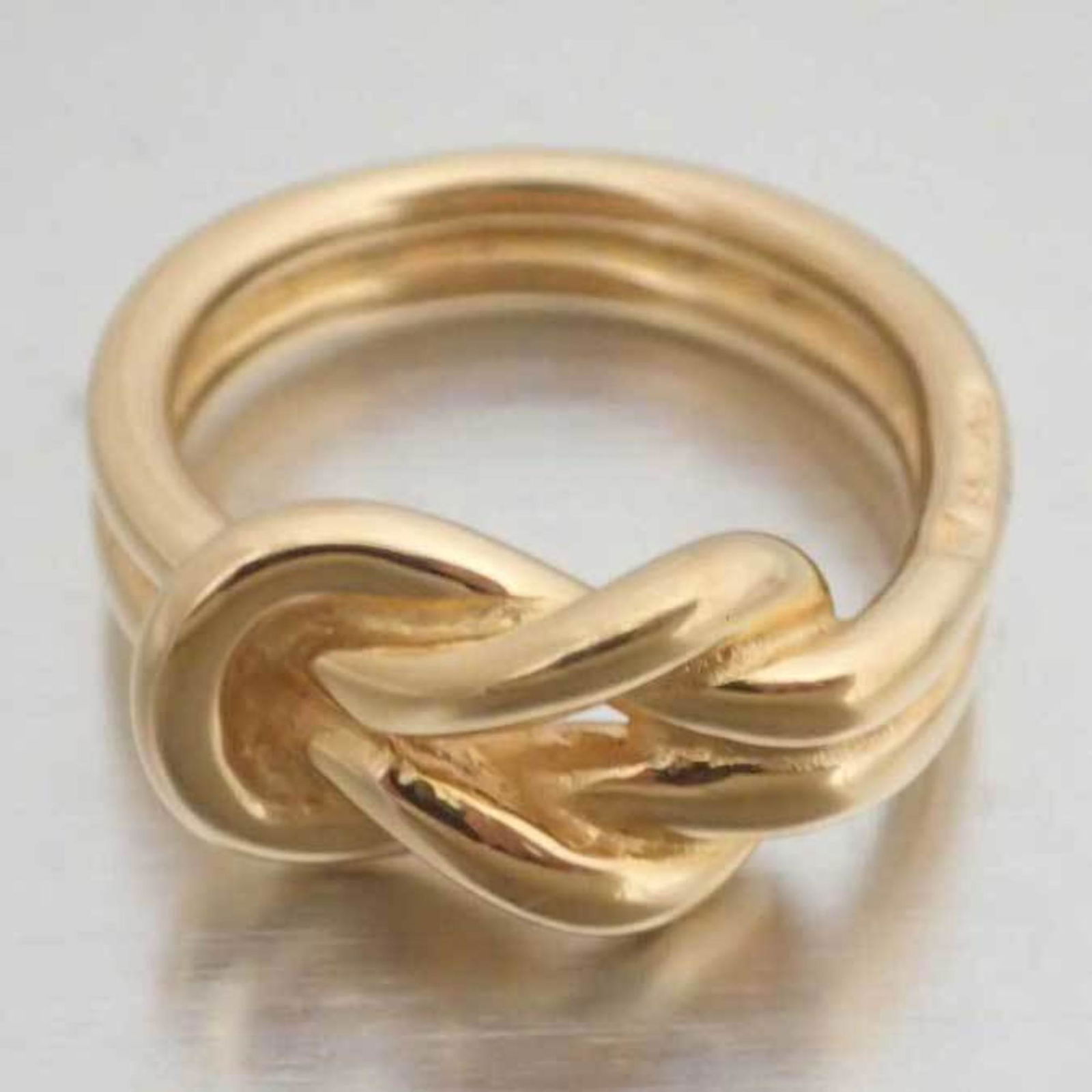 Hermes HERMES scarf ring gold metal material charm ladies: Hermes HERMES scarf ring gold metal material charm ladies Brand: Hermes Type: Scarf ring Gender: Women Material: Metal Metal: Color: Gold Condition: Used (good) Overall: Scratch Overall: Dirt The BI