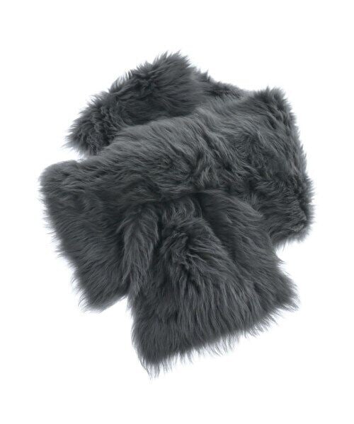 DKNY Scarf Gray: DKNY Scarf Gray Color: Gray Type: Scarf B: Reasonable Wear and Tear The BIDHAUS Guarantee: All items in this auction are guaranteed to be 100% authentic. At Your Service: At BIDHAUS, our Customer Supp