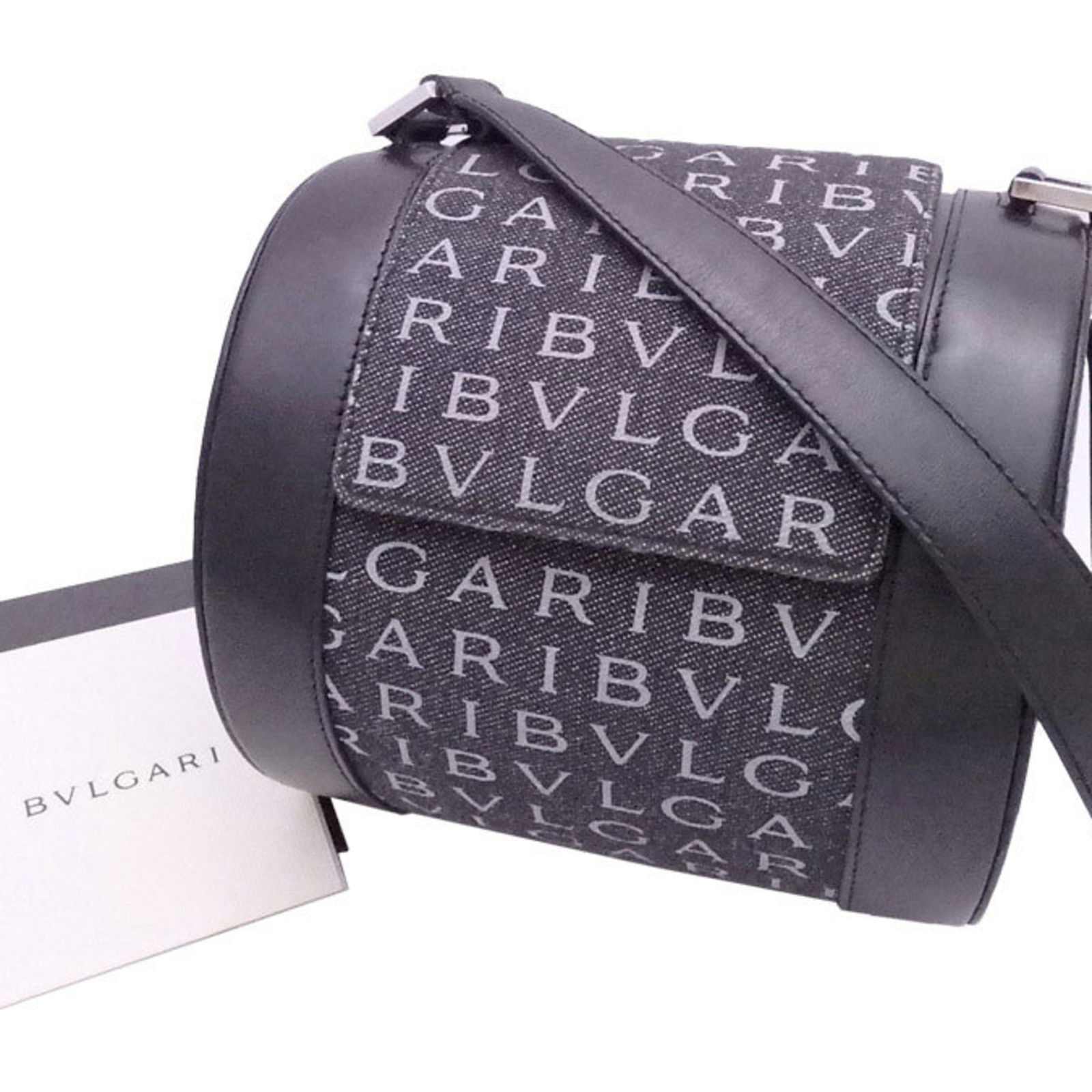 Bvlgari BVLGARI Shoulder Bag Logomania Gray x Black Canvas Leather Women's: Bvlgari BVLGARI Shoulder Bag Logomania Gray x Black Canvas Leather Women's Brand: Bvlgari Line: Logomania Country of Origin: Italy Type: Shoulder bag Material: Canvas Leather Canvas: Leather: Color: B