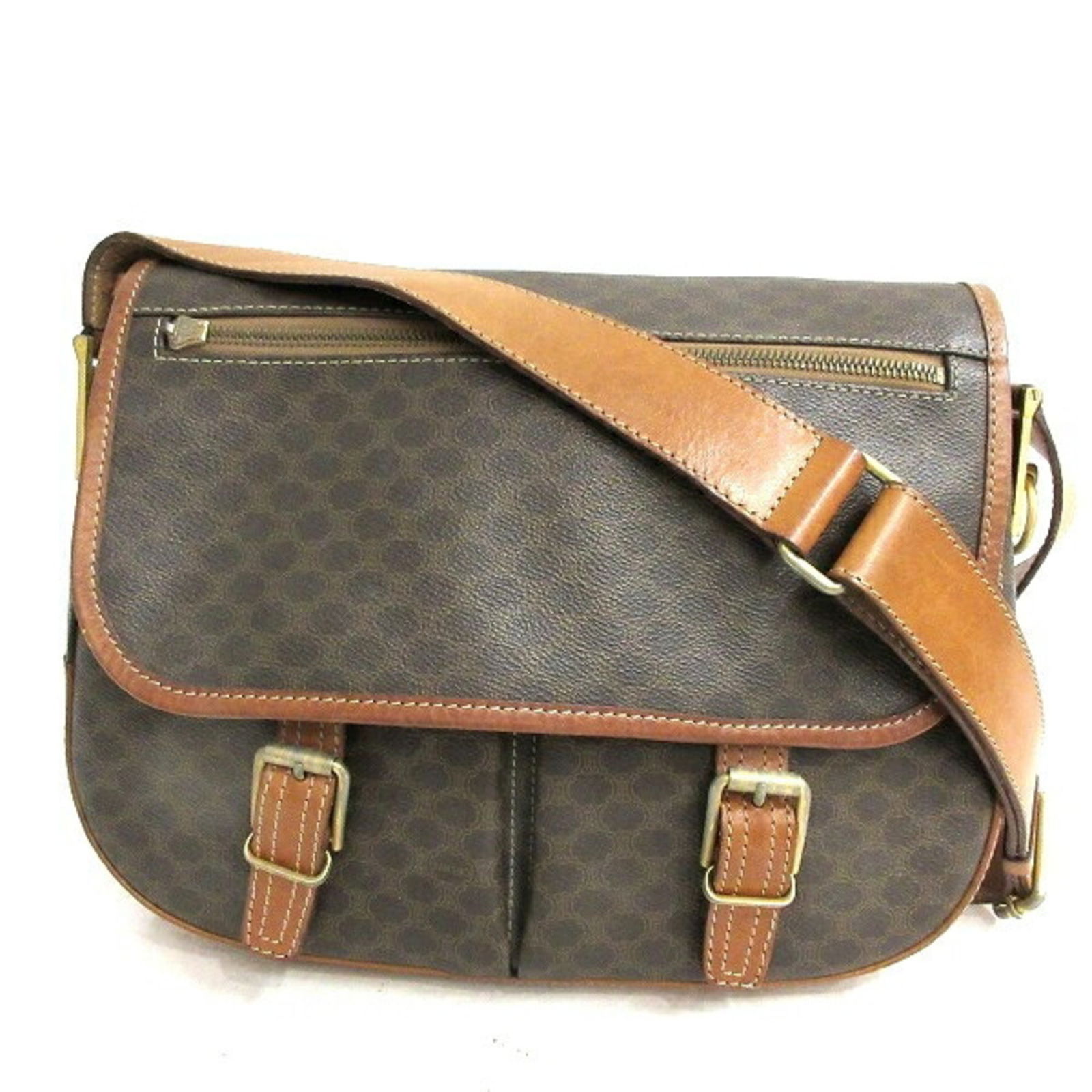 Celine CELINE Madakam pattern shoulder bag DM91 unisex: Celine CELINE Madakam pattern shoulder bag DM91 unisex Brand: Celine Type: Shoulder bag Material: Leather Leather: Color: Brown Hardware Color: Gold Inner Pocket: Open pocket2 Zipper pocket1 Open pock