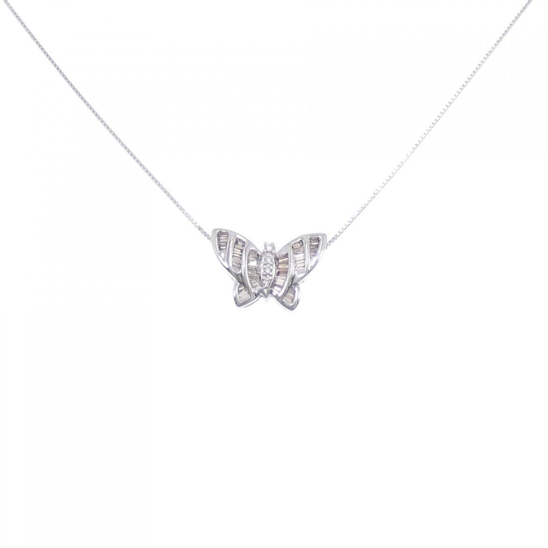 K18WG Butterfly Diamond Necklace: K18WG Butterfly Diamond Necklace Style: Necklace Material: K18 White Gold Gender: Ladies" Size: 45cm Main Stone: Diamond Weight: approx. 4.6G Actualsize: Pendant top H x W: 12.8mmx17.9mm Chain Max. W: