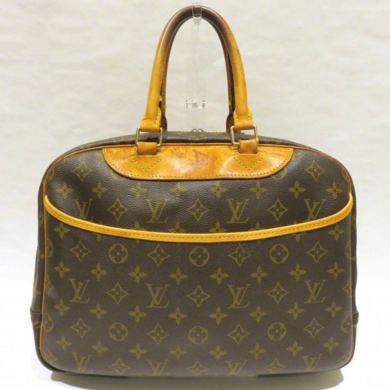 Louis Vuitton Monogram Deauville M47270 Bag Handbag Ladies: Louis Vuitton Monogram Deauville M47270 Bag Handbag Ladies Brand: Louis Vuitton Line: Monogram Model: Deauville Type: Handbag Material: Monogram Monogram: Color: Brown Monogram Closure: Open Outer Poc