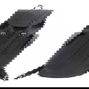 Louis Vuitton LOUIS VUITTON Epi Christopher PM rucksack Noir black M50159: Louis Vuitton LOUIS VUITTON Epi Christopher PM rucksack Noir black M50159 Brand: Louis Vuitton Type: Backpack Material: Epi leather Epi leather: Color: Black Noir Closure: Snap fastener Inner Pocket: