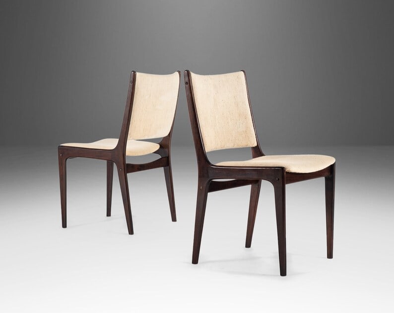 Set Of Two (2) Mid Century Danish Modern Contoured Rosewood Dining Chairs C. 1970S: Set Of Two (2) Mid Century Danish Modern Contoured Rosewood Dining Chairs C. 1970S Set of Two (2) Mid Century Danish Modern Contoured Rosewood Dining Chairs c. 1970's About: Sleek and sculpted lines.