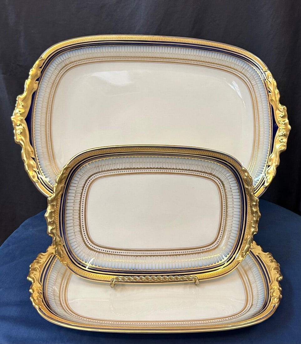 Jean Pougat Limoges Nesting Platters: Jean Pougat Limoges Nesting Platters Origin: Limoges Pattern: Stylistic Type: Platter Shape: Rectangle Color: Multicolor Material: Bone China Production Style: China Product Line: Jean Pougat This vin